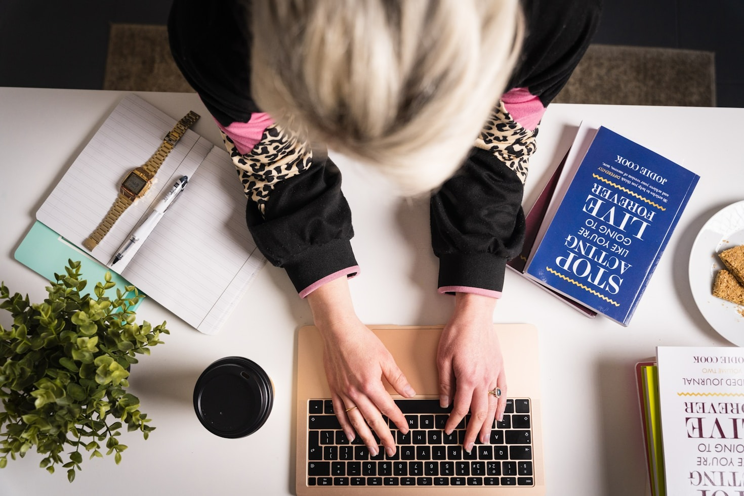 As vantagens de investir no mercado digital feminino